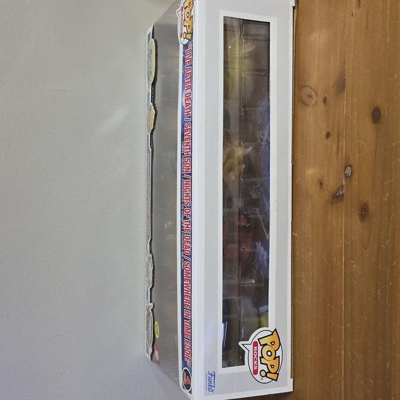 Funko Pop! Rocks Iron Maiden Figures Set - Multicolor Blacklight Glow - Picture 5 of 6